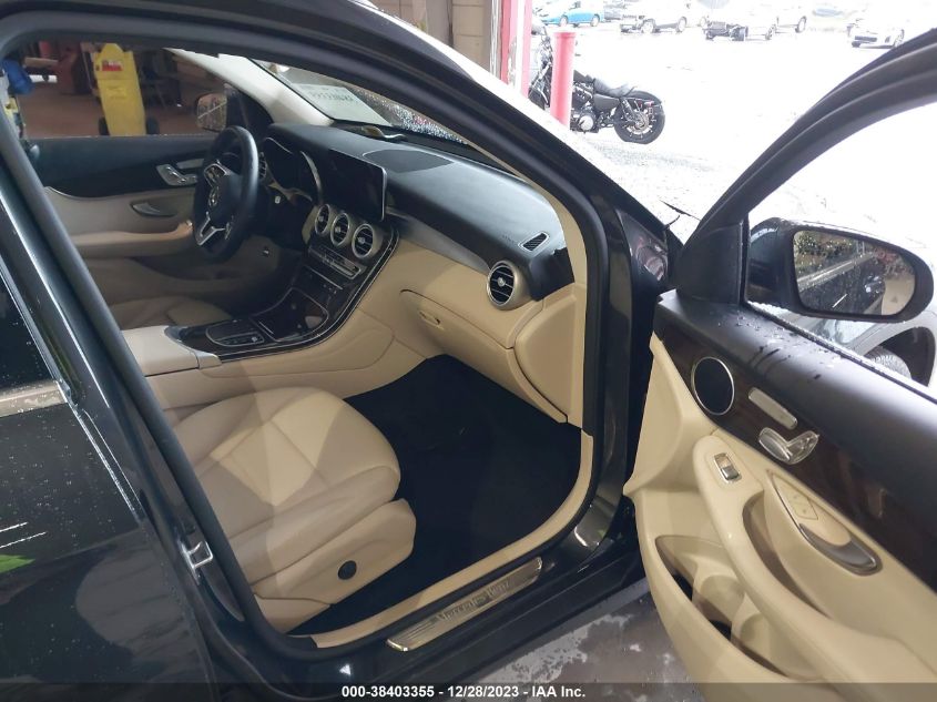 2020 MERCEDES-BENZ GLC 300 - W1N0G8DB2LF842239