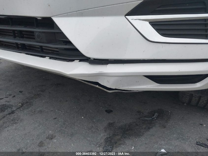 2018 VOLVO XC60 HYBRID T8 INSCRIPTION LYVBR0DL0JB100817