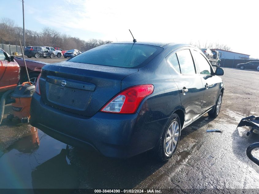 2015 NISSAN VERSA 1.6 S - 3N1CN7AP5FL875303
