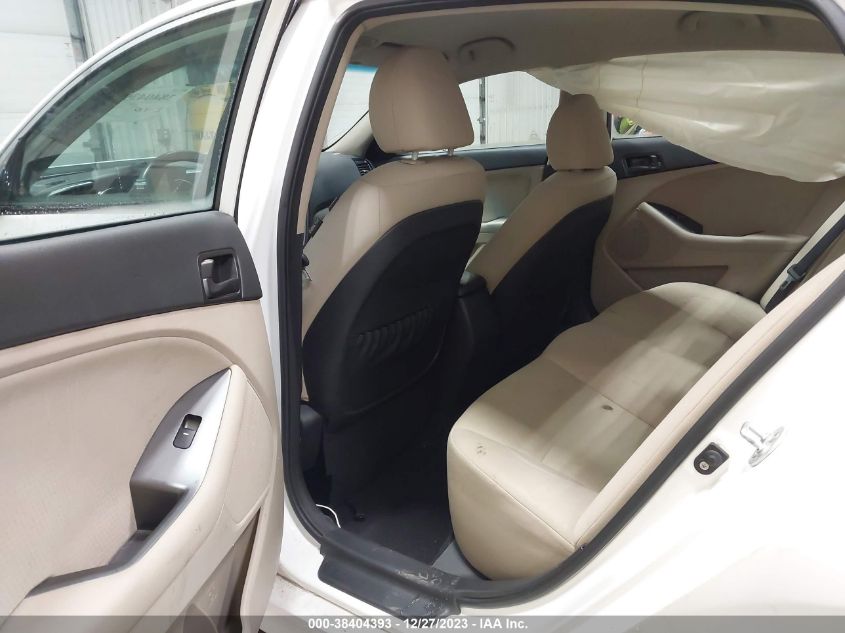 2015 KIA OPTIMA LX - KNAGM4A78F5643453