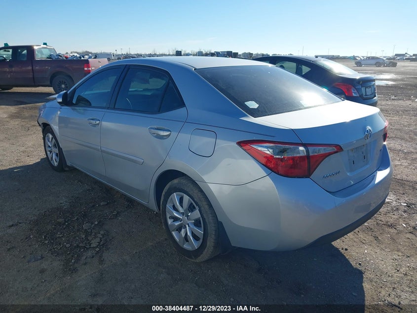 VIN 2T1BURHE7JC993215 2018 TOYOTA COROLLA LE