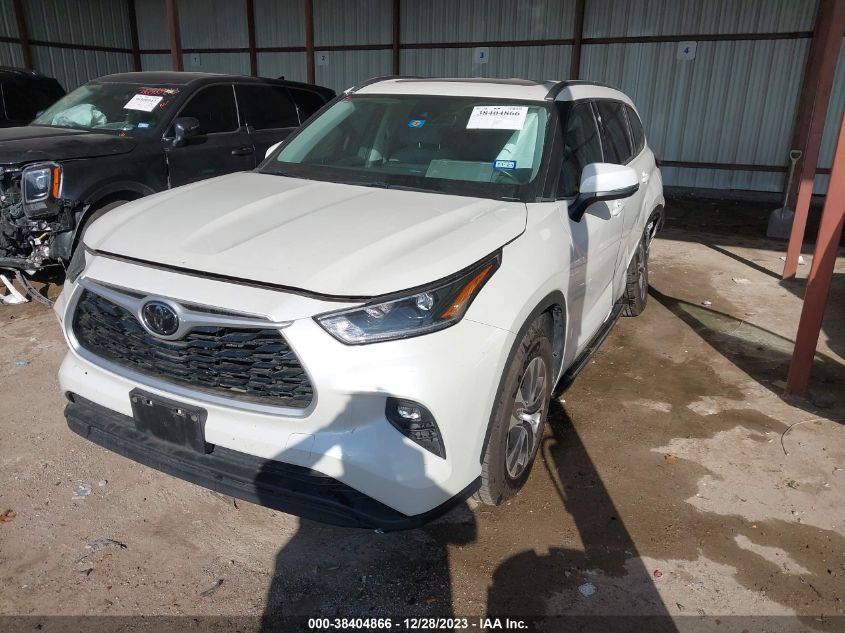 2021 TOYOTA HIGHLANDER XLE - 5TDGZRAH0MS514107