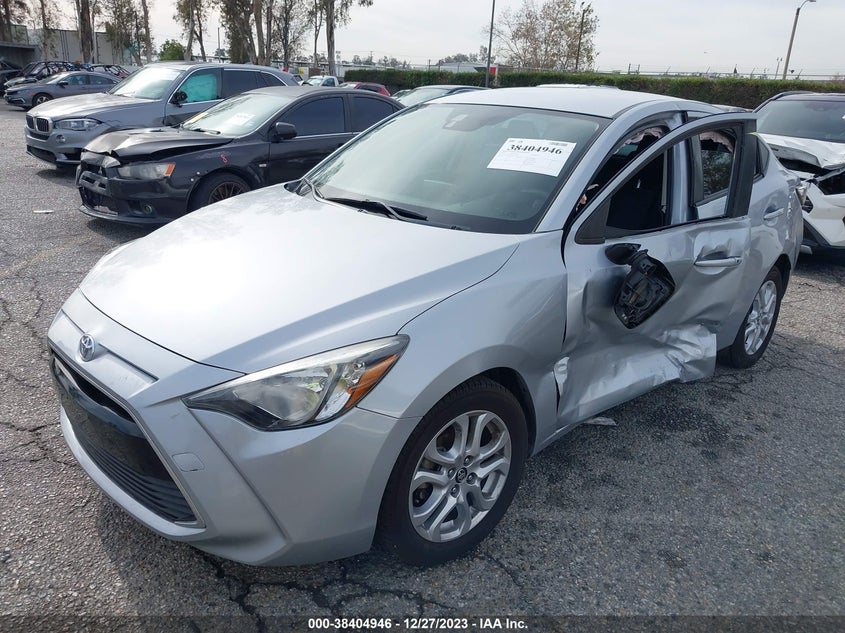 VIN 3MYDLBYVXJY307107 2018 TOYOTA YARIS IA