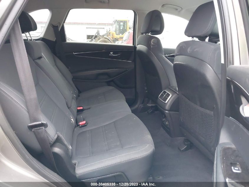 2016 KIA SORENTO 3.3L LX - 5XYPGDA51GG131552