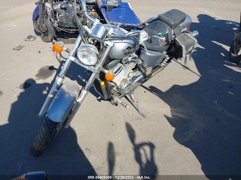 2004 HONDA VT600 CD JH2PC21424M500041
