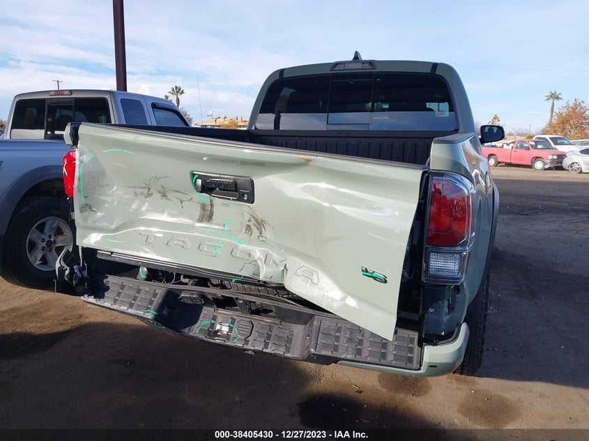 VIN 3TMCZ5AN4PM589989 2023 TOYOTA TACOMA TRD OFF ROAD