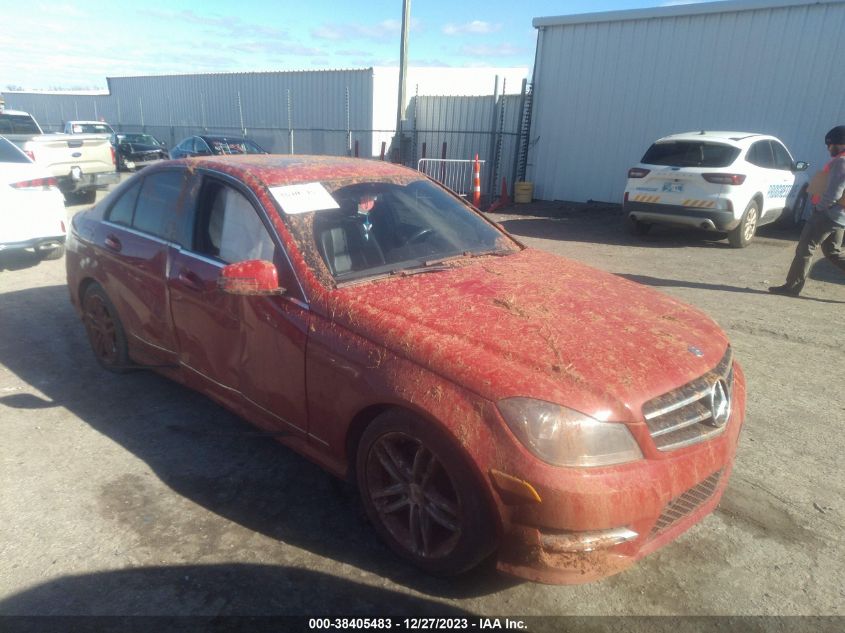 2014 MERCEDES-BENZ C 250 LUXURY/SPORT - WDDGF4HB0ER301919