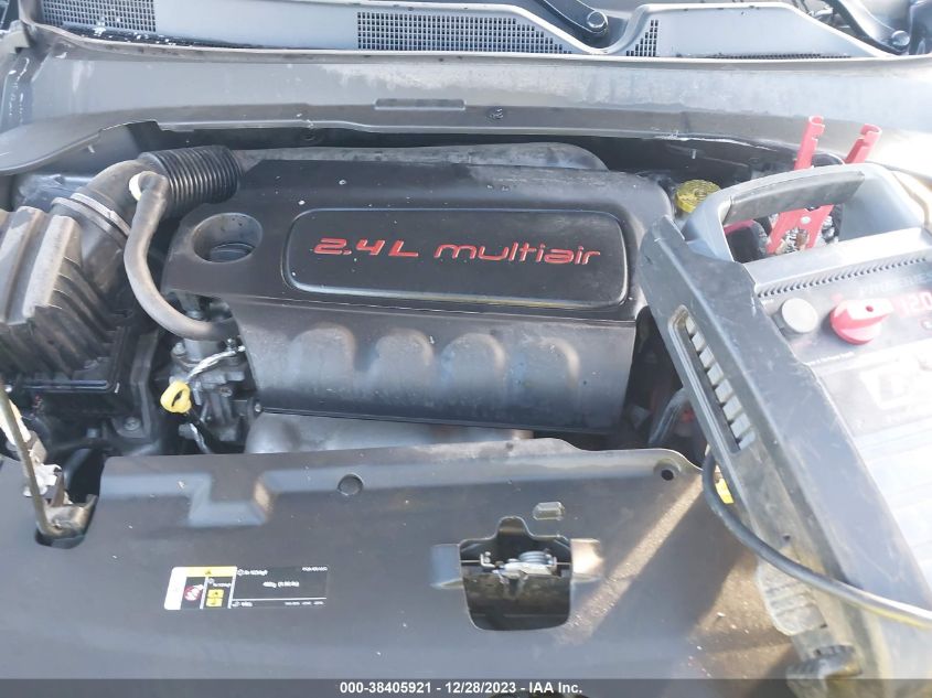 2018 JEEP COMPASS LATITUDE 4X4 - 3C4NJDBB6JT111925