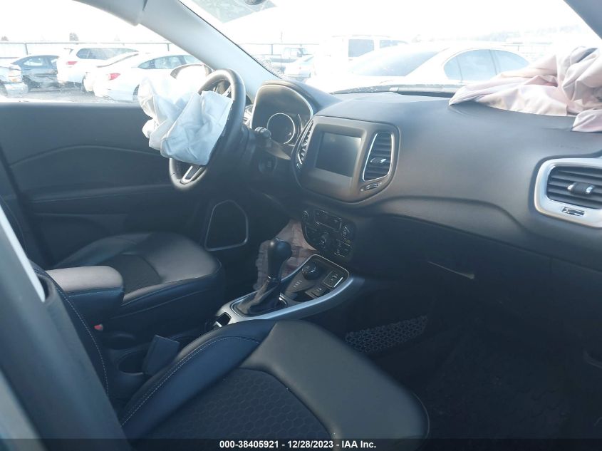 2018 JEEP COMPASS LATITUDE 4X4 - 3C4NJDBB6JT111925