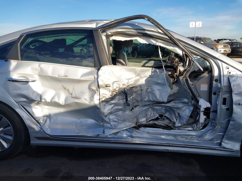VIN KMHE24L35HA063674 2017 HYUNDAI SONATA HYBRID SE
