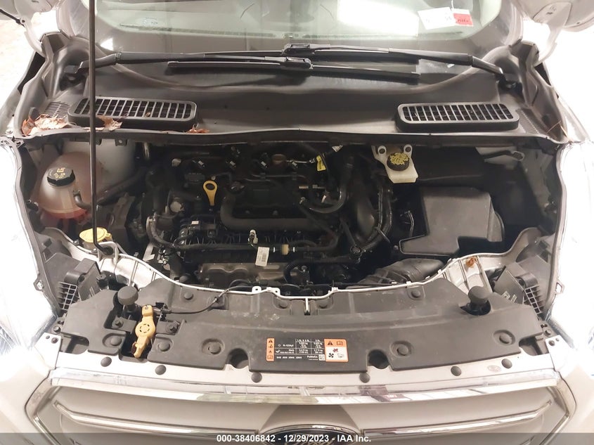 VIN 1FMCU9HD6KUB19109 2019 FORD ESCAPE SEL