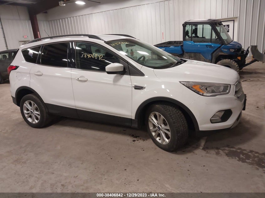 VIN 1FMCU9HD6KUB19109 2019 FORD ESCAPE SEL