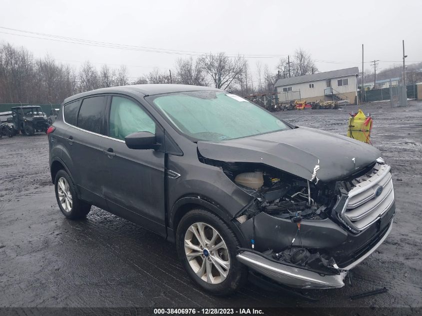 2019 FORD ESCAPE SE - 1FMCU9GDXKUA37899