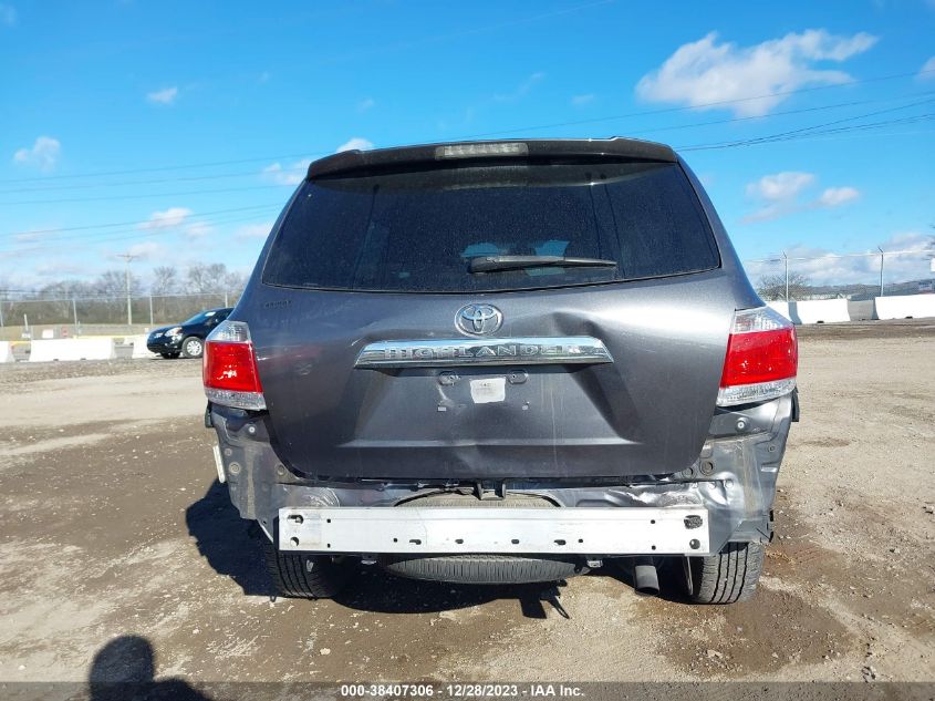 2013 TOYOTA HIGHLANDER - 5TDZA3EH4DS044770