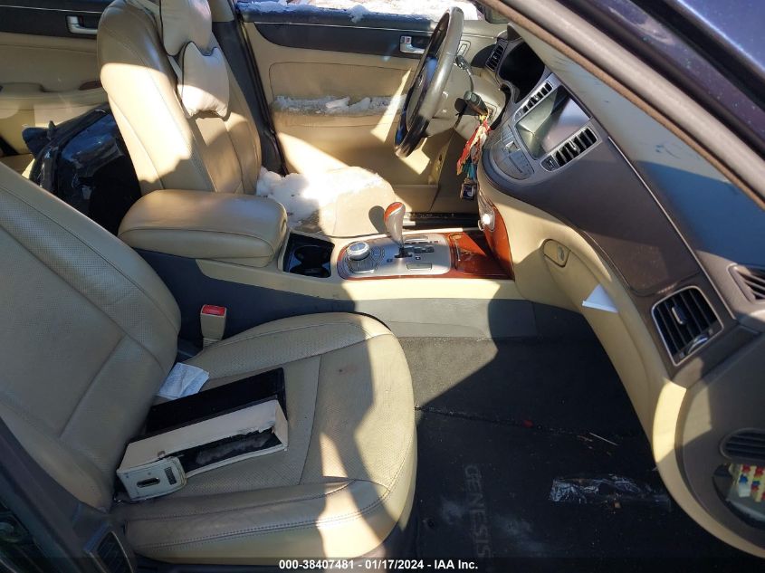 2013 HYUNDAI GENESIS 3.8 - KMHGC4DD2DU237027