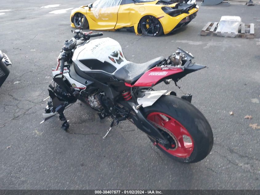 2016 YAMAHA YZFR1S JYARN42E5GA001105