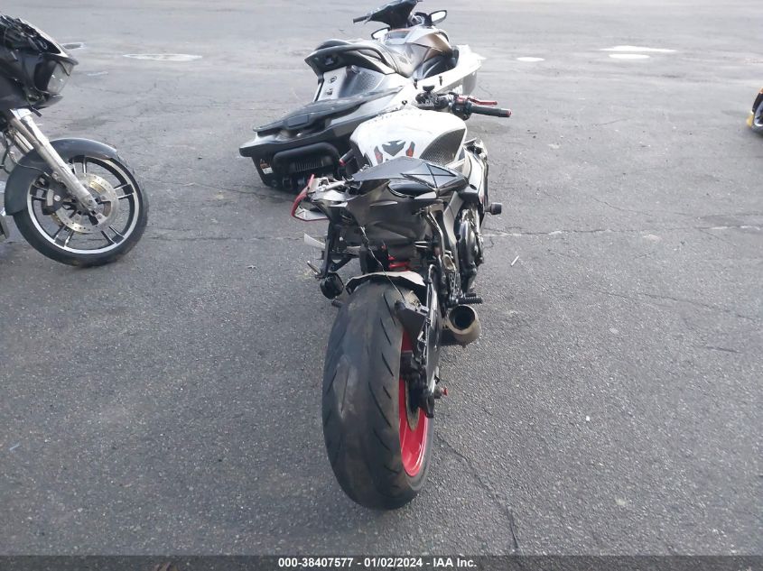 2016 YAMAHA YZFR1S JYARN42E5GA001105