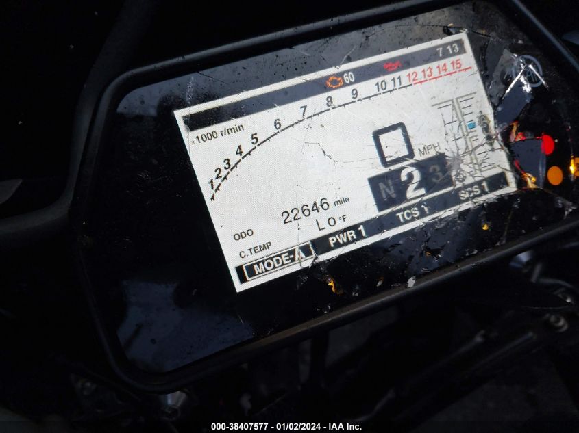 2016 YAMAHA YZFR1S JYARN42E5GA001105