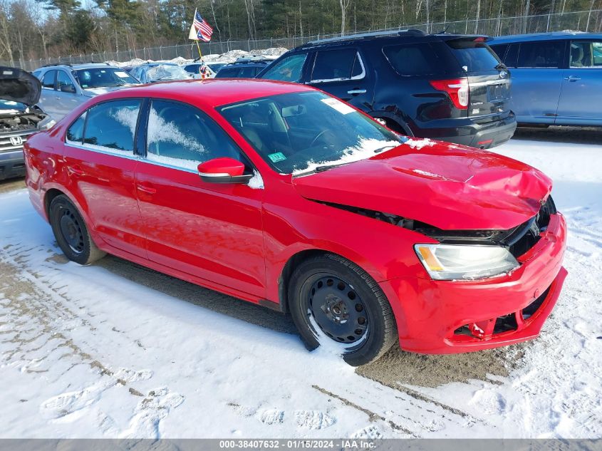 2013 VOLKSWAGEN JETTA SE - 3VWBP7AJ6DM380630