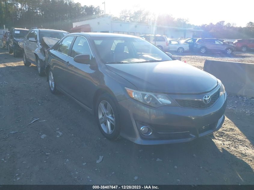 2014 TOYOTA CAMRY SE - 4T1BF1FK1EU374652