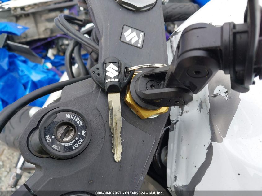 2023 SUZUKI GSX-R600 - JS1GN7FA3P7100310