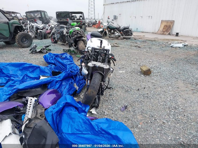2023 SUZUKI GSX-R600 - JS1GN7FA3P7100310