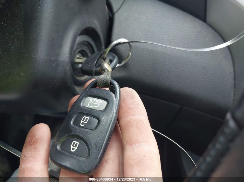 2013 HYUNDAI ELANTRA GT - KMHD35LE9DU119155
