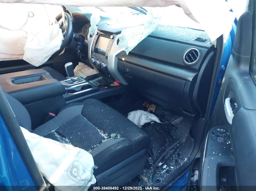 2017 TOYOTA TUNDRA CREWMAX SR5 - 5TFEW5F19HX226011