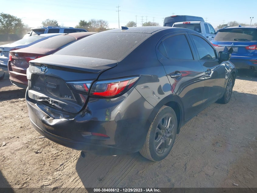 VIN 3MYDLBYV3KY522782 2019 TOYOTA YARIS L/LE/XLE