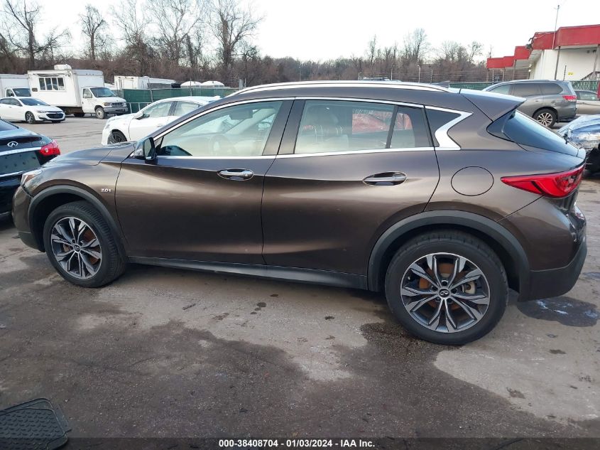 2018 INFINITI QX30 LUXURY SJKCH5CR3JA052261