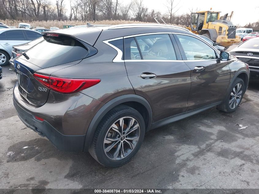 2018 INFINITI QX30 LUXURY SJKCH5CR3JA052261