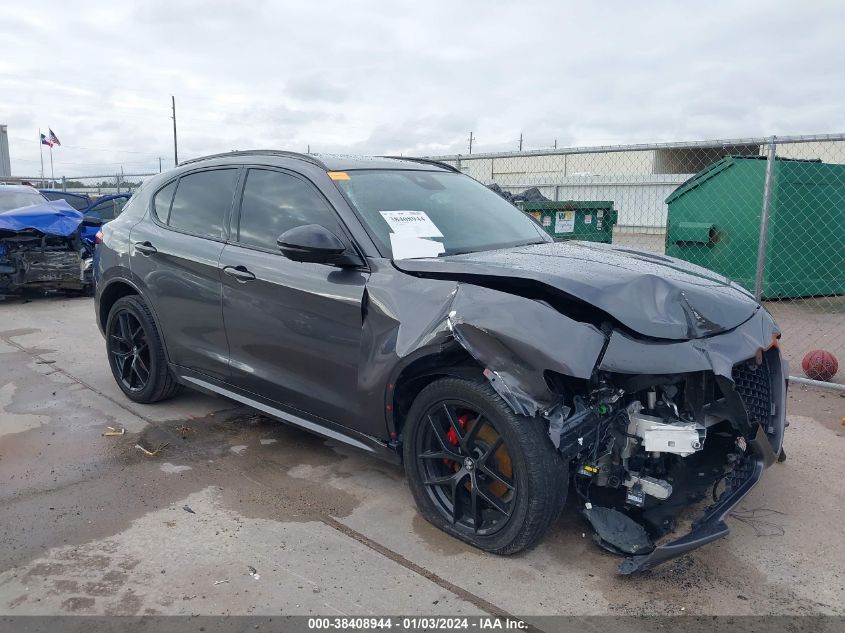 Lot #2536952637 2021 ALFA ROMEO STELVIO TI AWD salvage car