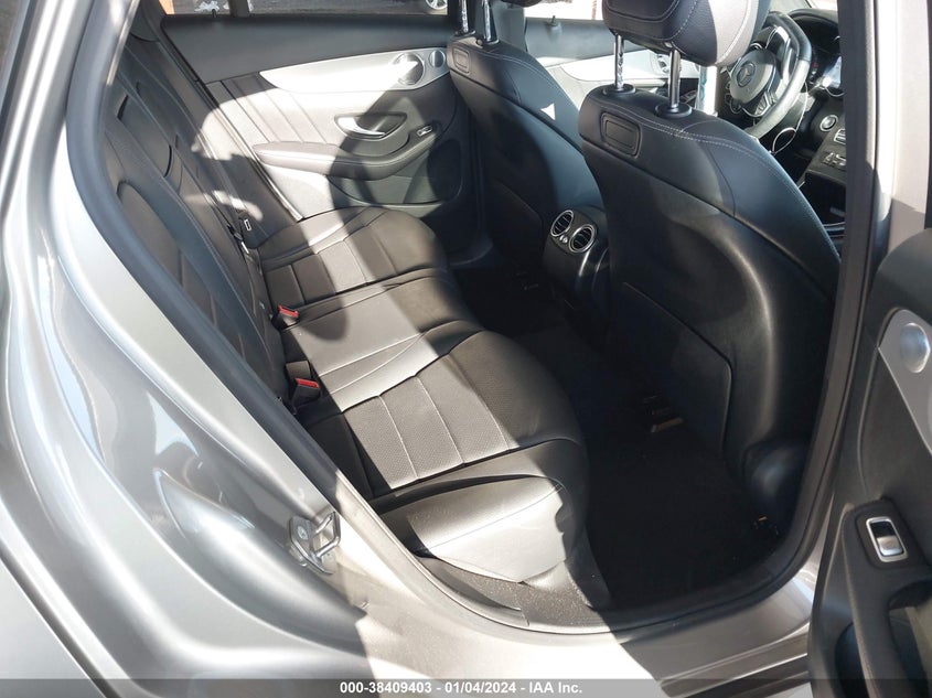 VIN WDC0J4KBXKF576790 2019 MERCEDES-BENZ GLC 300 COUPE 4MATIC