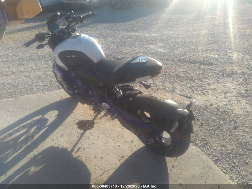 VIN SMTL10UL1NTAX9560 2022 TRIUMPH MOTORCYCLE TRIDENT 660