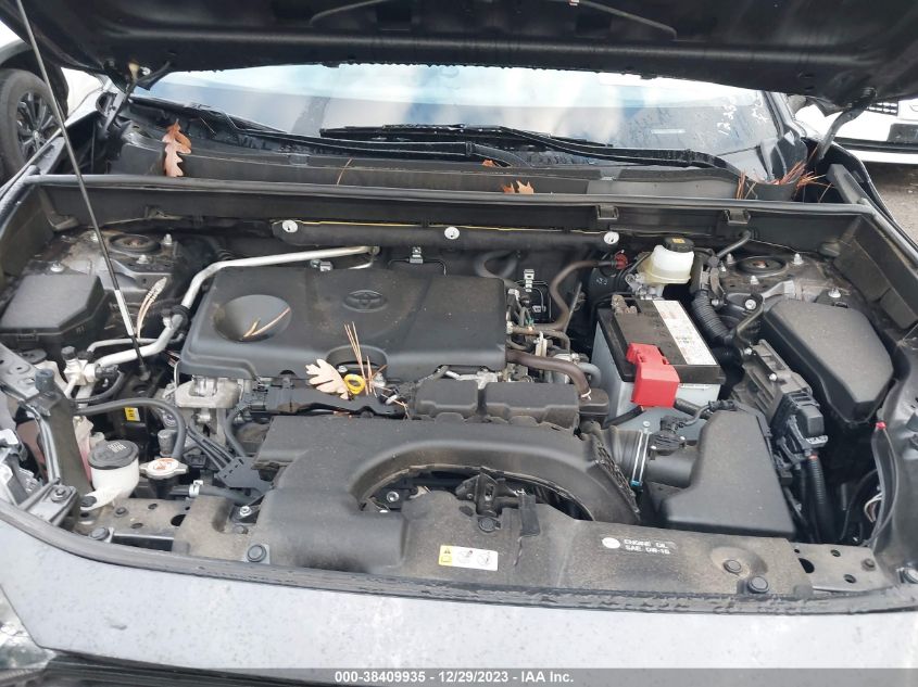 2019 TOYOTA RAV4 LE - JTMH1RFV6KJ006390