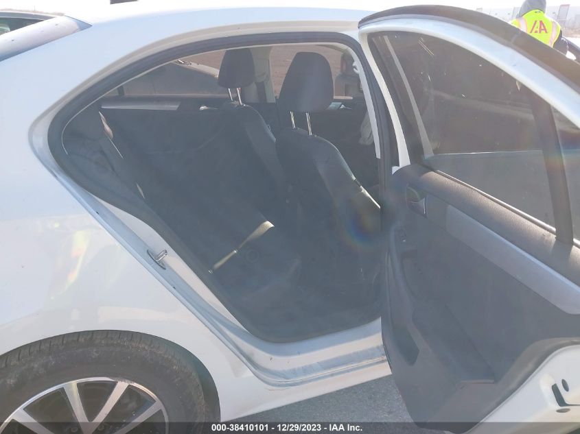 2017 VOLKSWAGEN JETTA SE - 3VWDB7AJ4HM210098
