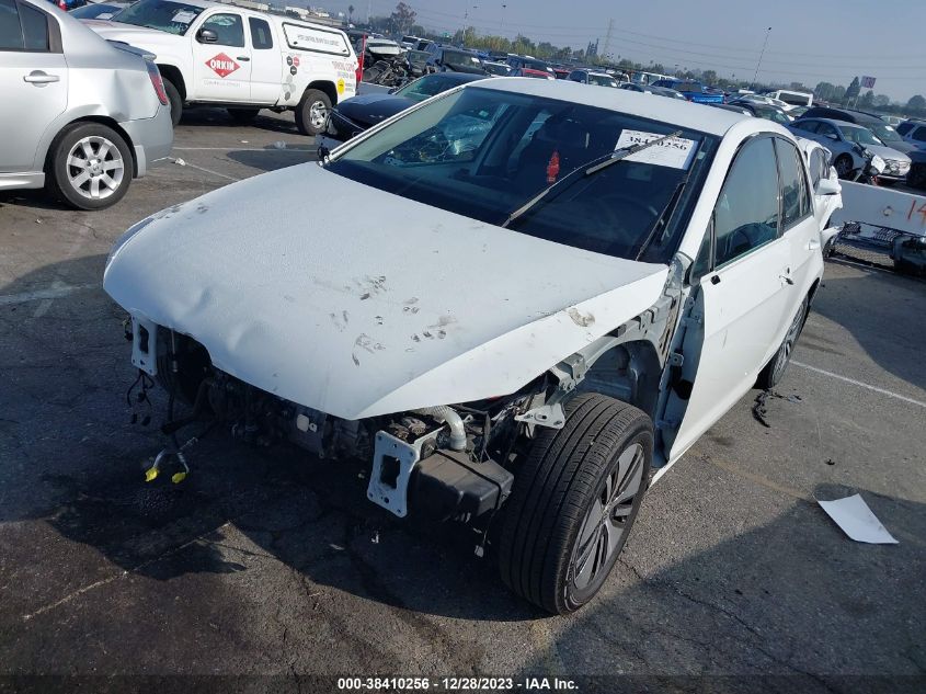 2016 VOLKSWAGEN E-GOLF SE - WVWKP7AU1GW916983