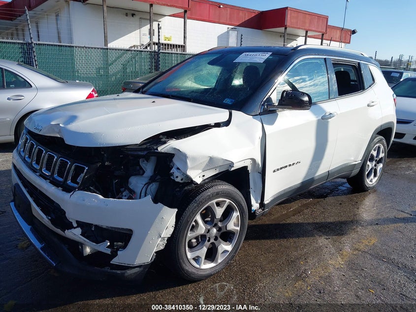 VIN 3C4NJDCB1KT792009 2019 JEEP COMPASS LIMITED 4X4