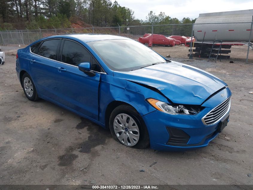 2019 FORD FUSION S - 3FA6P0G70KR231532