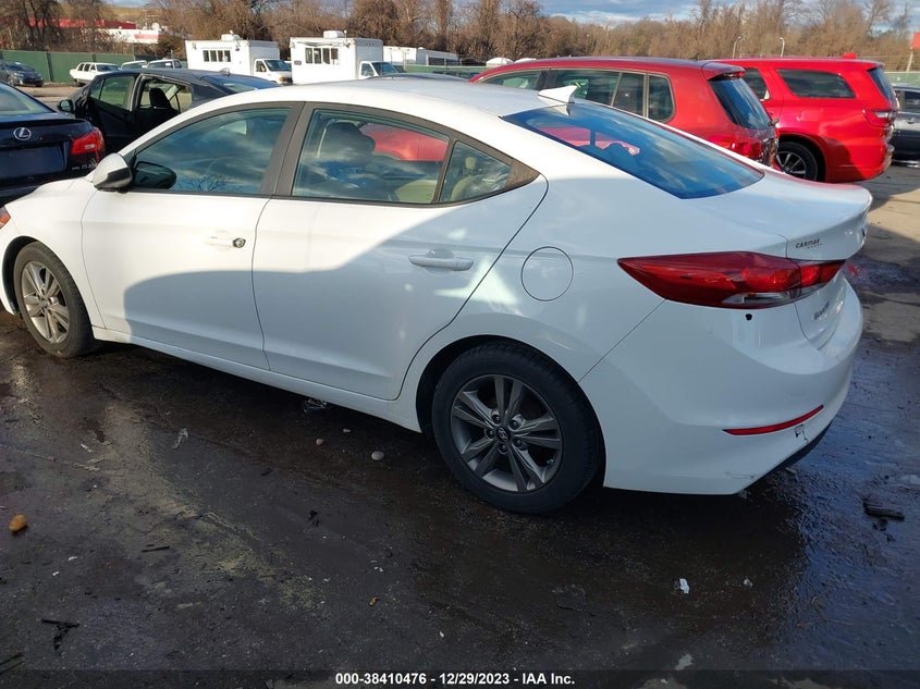 VIN 5NPD84LF2HH021786 2017 HYUNDAI ELANTRA SE