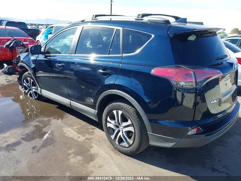 VIN 2T3ZFREV2JW420726 2018 TOYOTA RAV4 LE