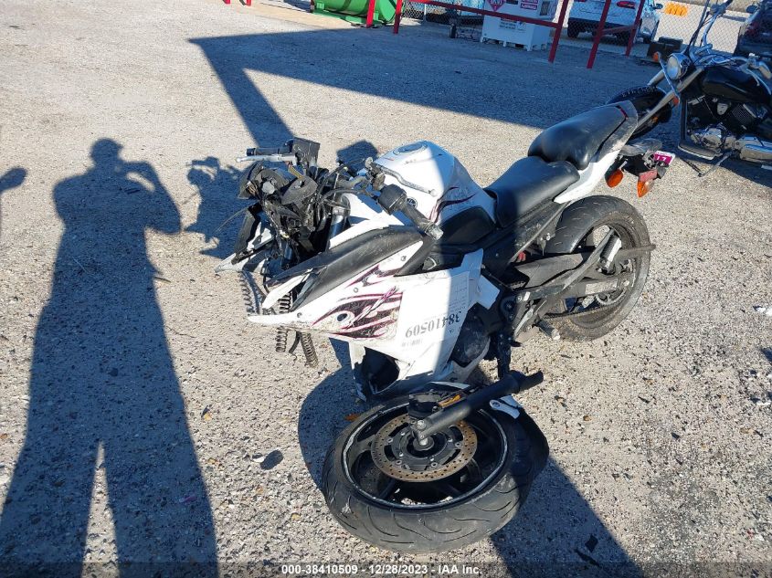 2009 YAMAHA FZ6 R - JYARJ18E89A002088