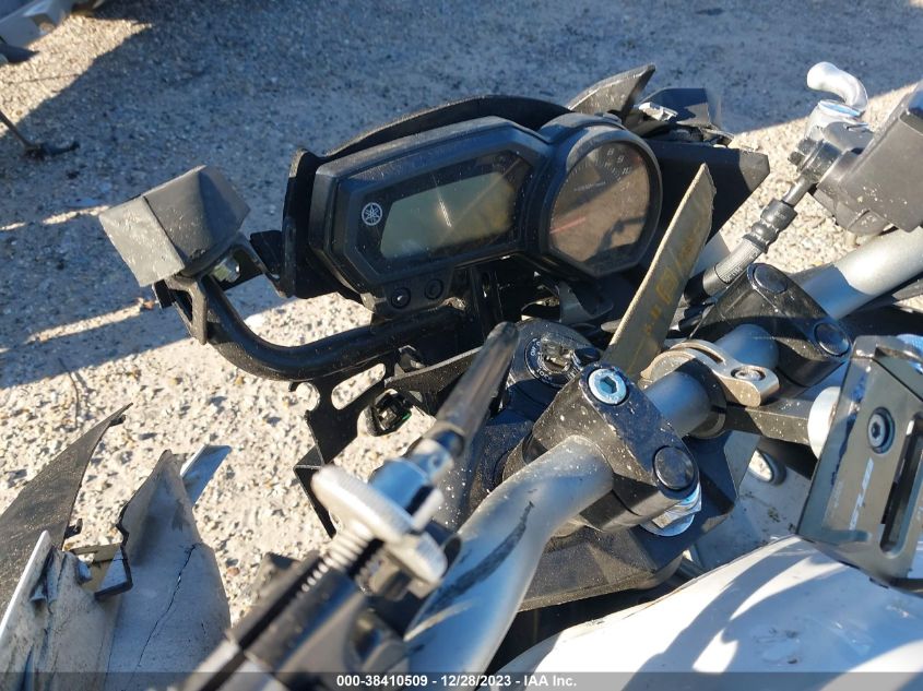 2009 YAMAHA FZ6 R - JYARJ18E89A002088