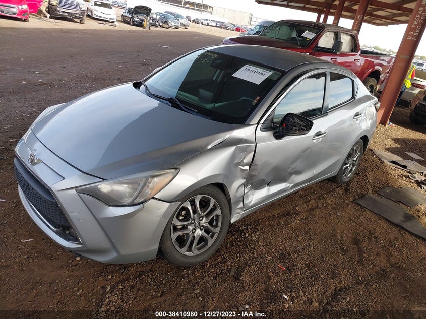 VIN 3MYDLBYV4KY523021 2019 TOYOTA YARIS LE