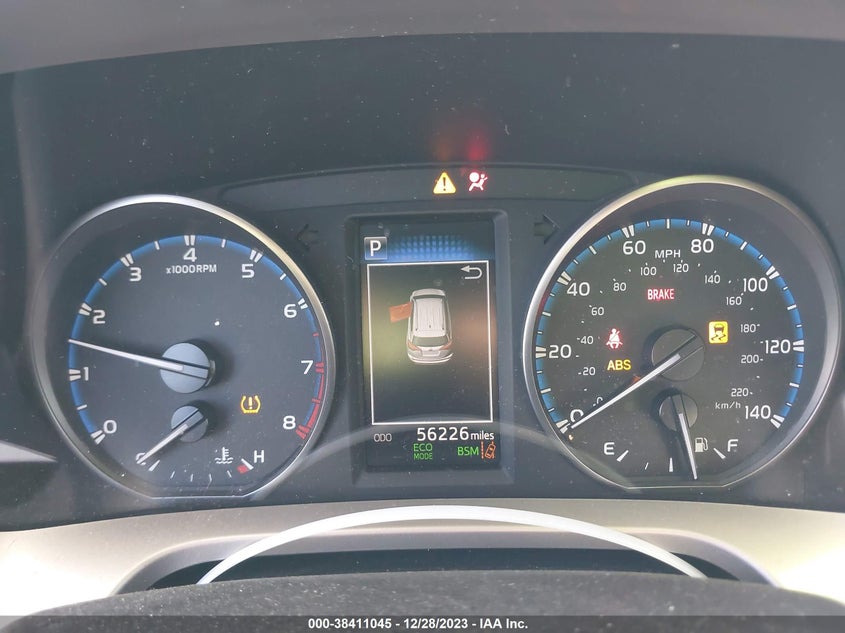 VIN JTMWFREV9JJ167549 2018 TOYOTA RAV4 ADVENTURE/XLE