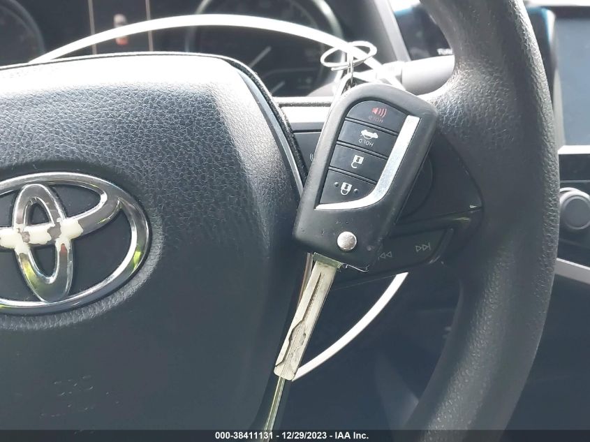 2018 TOYOTA CAMRY LE - 4T1B11HK3JU616198