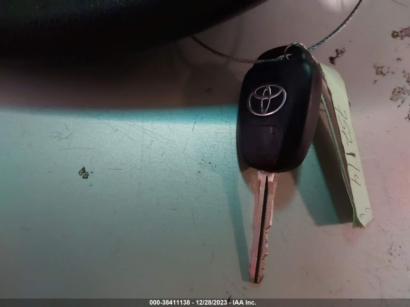2016 TOYOTA CAMRY LE/XLE/SE/XSE - 4T4BF1FK8GR569706