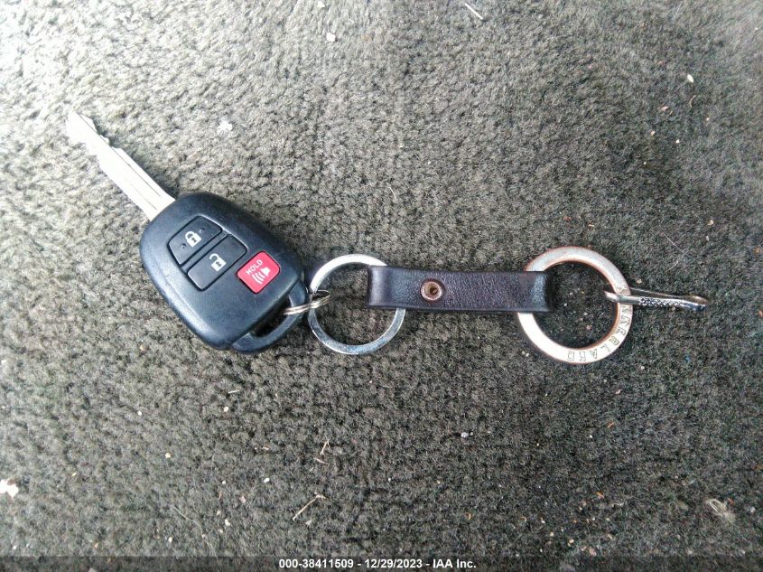 2015 TOYOTA PRIUS C TWO - JTDKDTB35F1575946