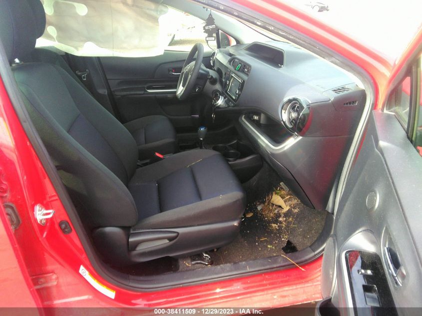 2015 TOYOTA PRIUS C TWO - JTDKDTB35F1575946