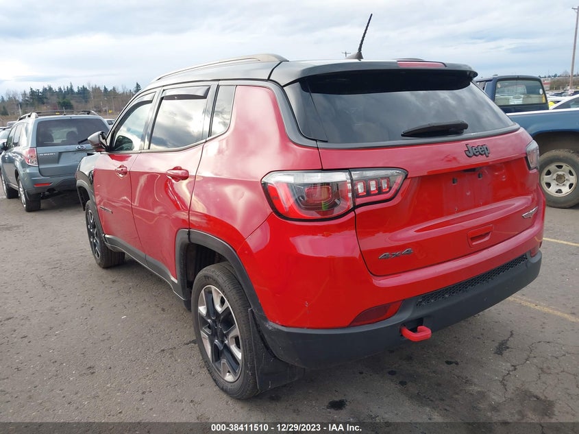 VIN 3C4NJDDB0JT451617 2018 JEEP COMPASS TRAILHAWK 4X4